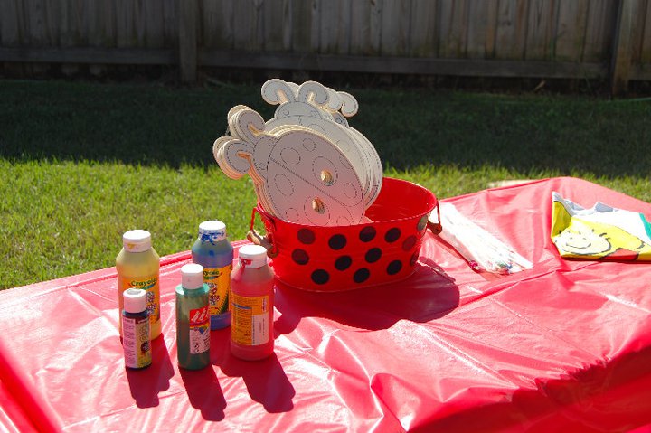 Outdoor Ladybug Garden Party Activities| missfrugalfancypants.com