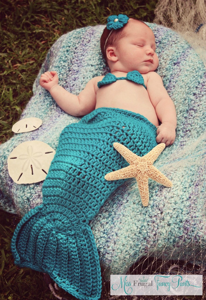 Little Mermaid Under the Sea 1st Birthday Party | missfrugalfancypants.com