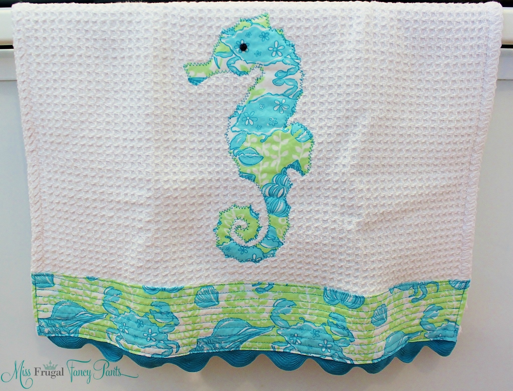 Little Mermaid Under the Sea 1st Birthday Party Decor with Lilly Pulitzer Seahorse Towel| missfrugalfancypants.com
