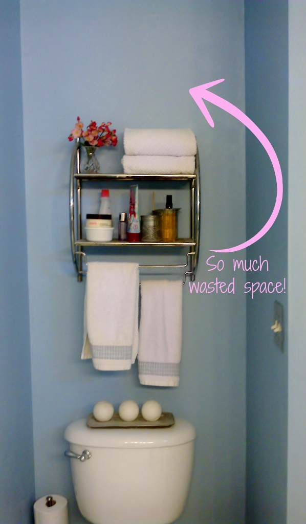 DIY Built In Bathroom Storage Shelves (Before Pic) | missfrugalfancypants.com