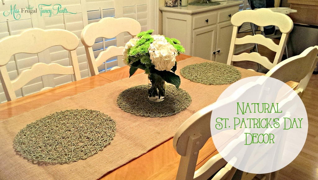 St. Patrick's Day Natural Tablescape | missfrugalfancypants.com