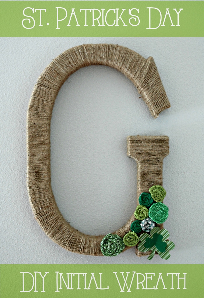 St. Patricks Day Initial Wreath | missfrugalfancypants.com