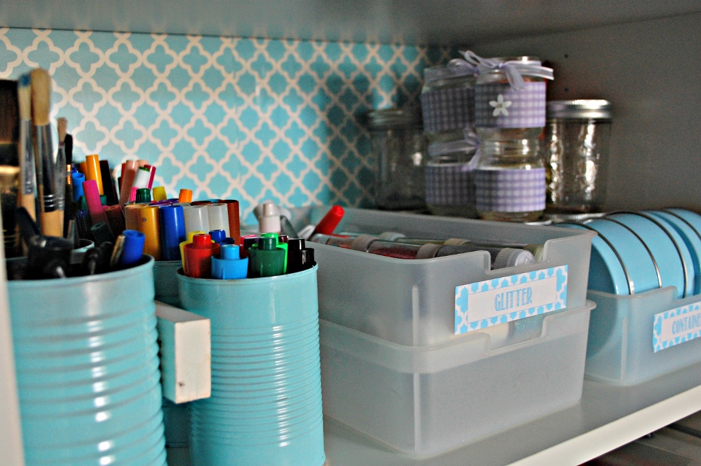 Craft Closet Organization | missfrugalfancypants.com
