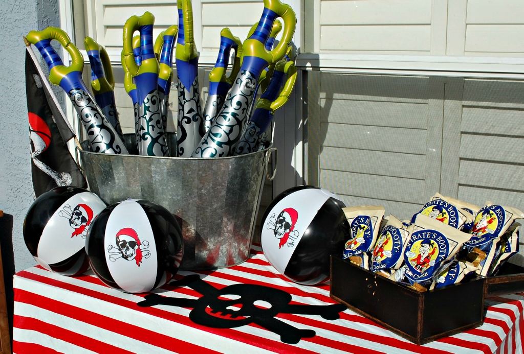 Pirate Party Goodies | missfrugalfancypants.com