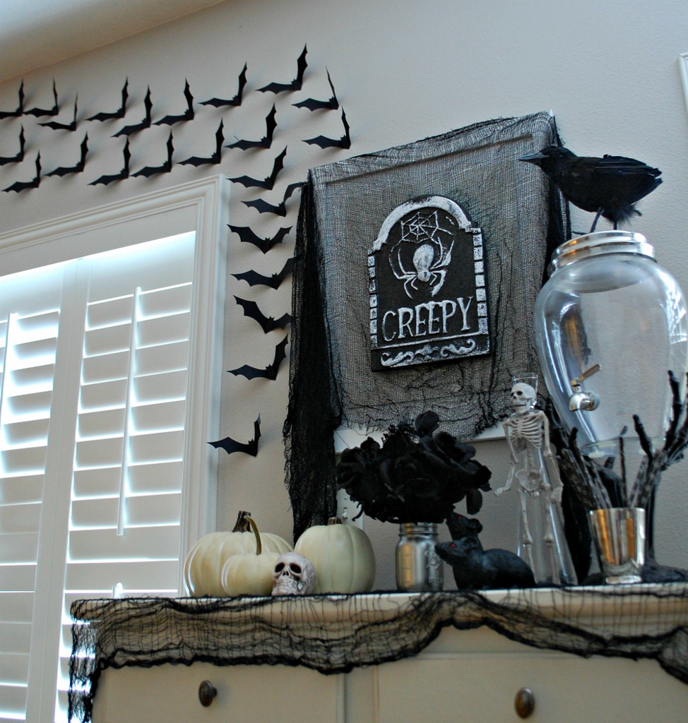 Creepy & Elegant Black & Silver Halloween Decor with Dollar Store Finds | missfrugalfancypants.com