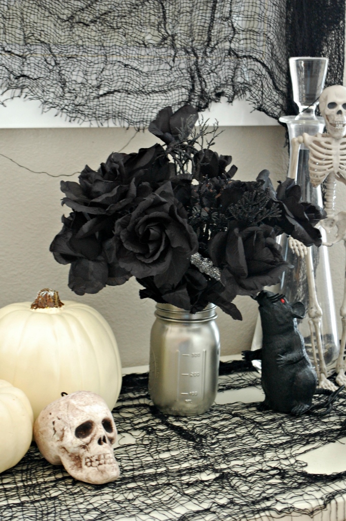 Creepy & Elegant Black & Silver Halloween Decor with Dollar Store Finds | missfrugalfancypants.com