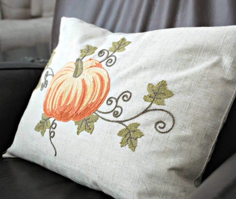 DIY No-Sew Pillows from a Table Runner
