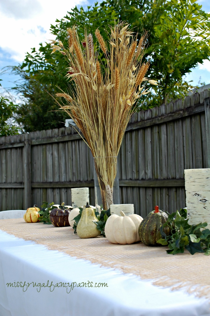 Neutral Thanksgiving Tablescape with Clearance Finds | missfrugalfancypants.com