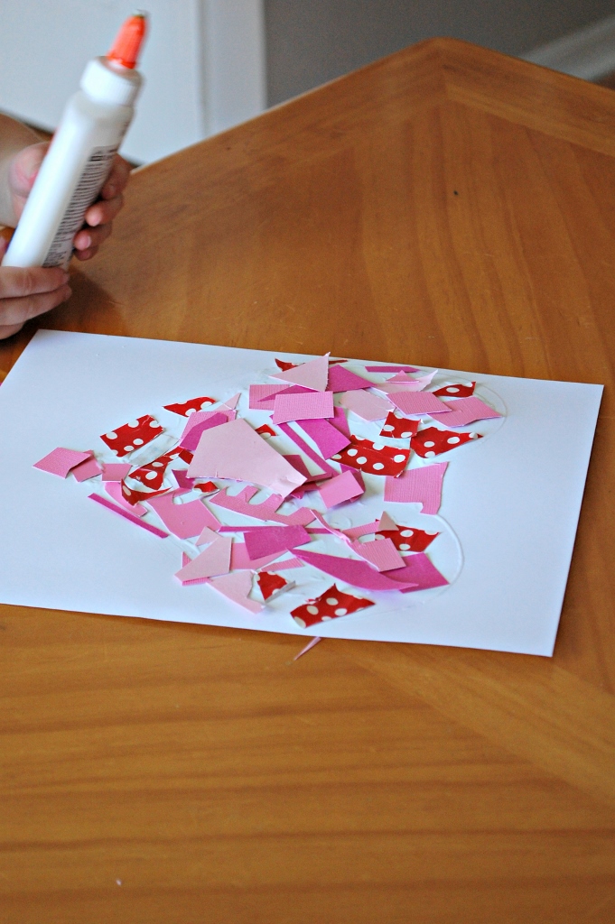 Quick & Easy Valentine's Day Crafts for Toddlers | DIY Valentine's Day Artwork | missfrugalfancypants.com