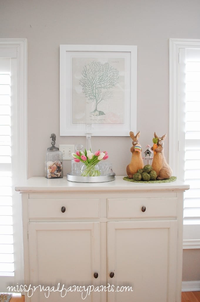 SImple Easter Decor | missfrugalfancypants.com