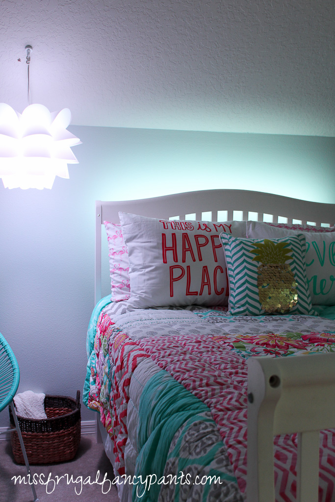 Tween Room Makeover with Osram Lightify Lighting | missfrugalfancypants.com