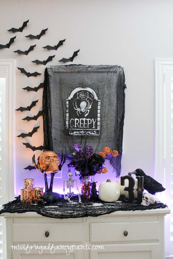 Halloween Decor with LIGHTIFY Lighting | missfrugalfancypants.com