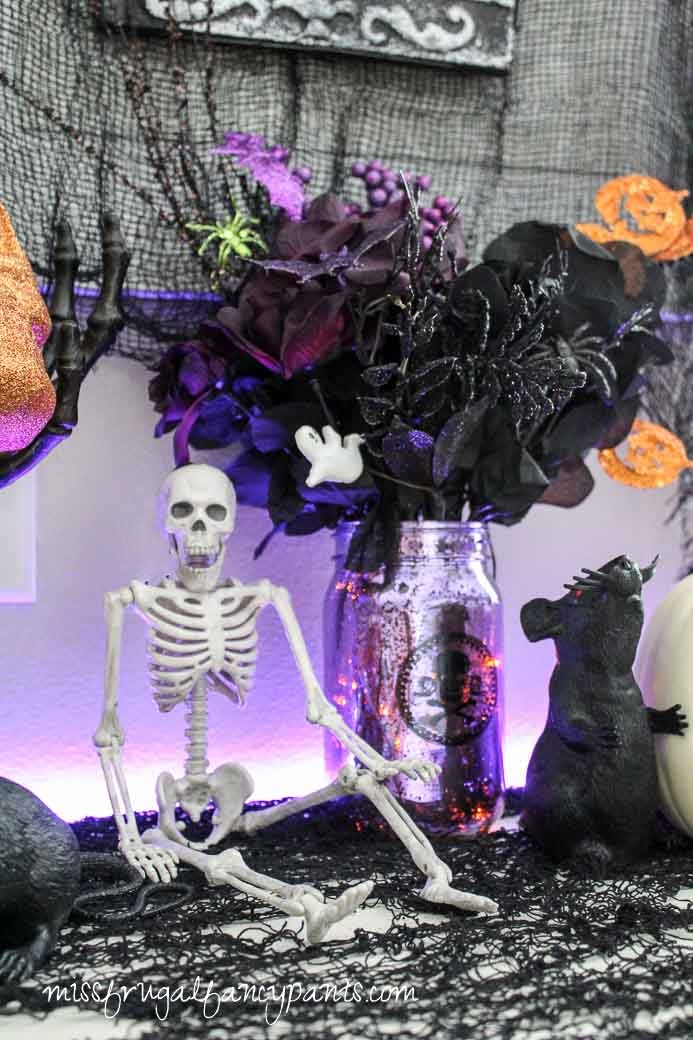 Halloween Decor with LIGHTIFY Lighting | missfrugalfancypants.com