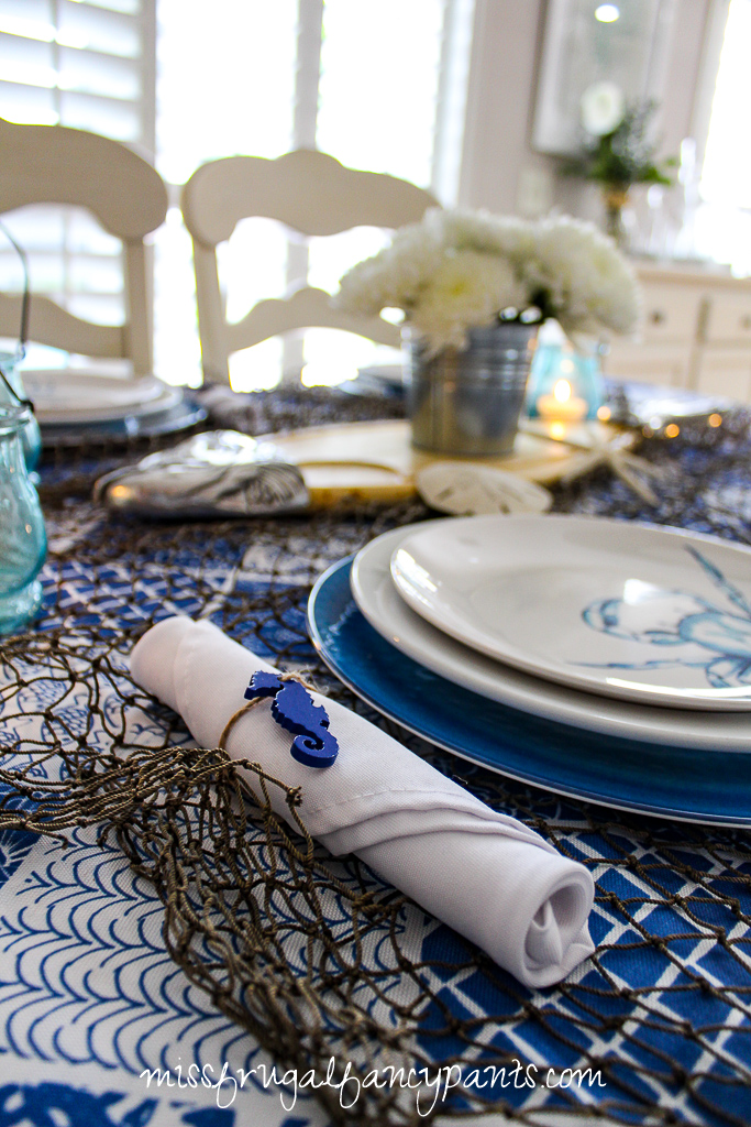 Blue & White Coastal Tablescape for Father's Day or 4th of July | missfrugalfancypants.com