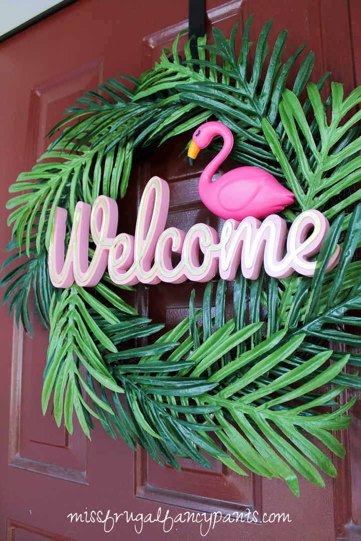 Lilly Pulitzer | Cabana Party | Flamingo Birthday Party | Flamingo Wreath | missfrugalfancypants.com