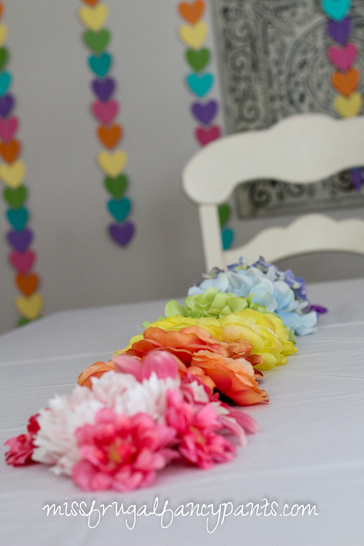 JoJo Siwa Birthday Party - Unicorns and Rainbows - Hearts and Balloons - Flower Centerpiece H