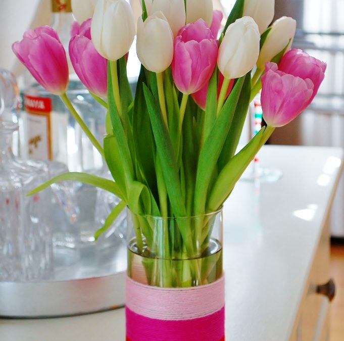 Easy DIY Valentine Vase